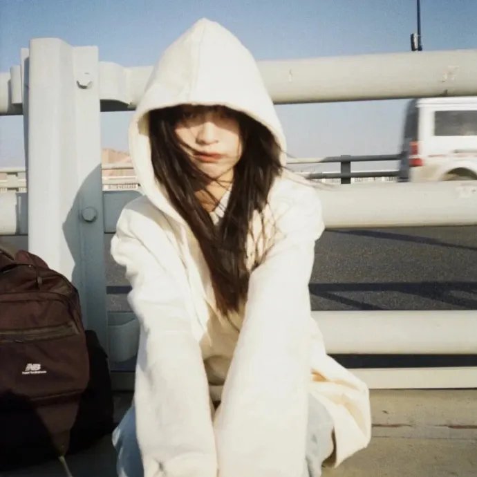 爱我你再亲亲我